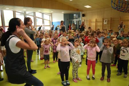 OSEM LET VRTCA CERKNICA 12 FOTO ARHIV VRTCA